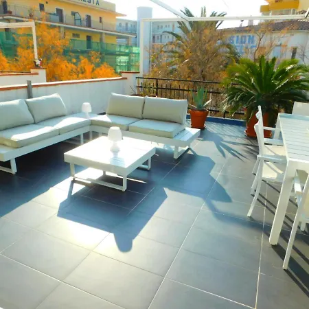 Gmid Immo Con Gran Terraza Con Vistas Al Mar En Appartement