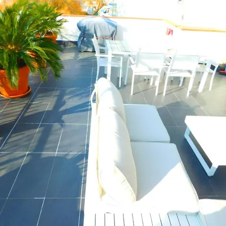 Gmid Immo Con Gran Terraza Con Vistas Al Mar En Appartement *
